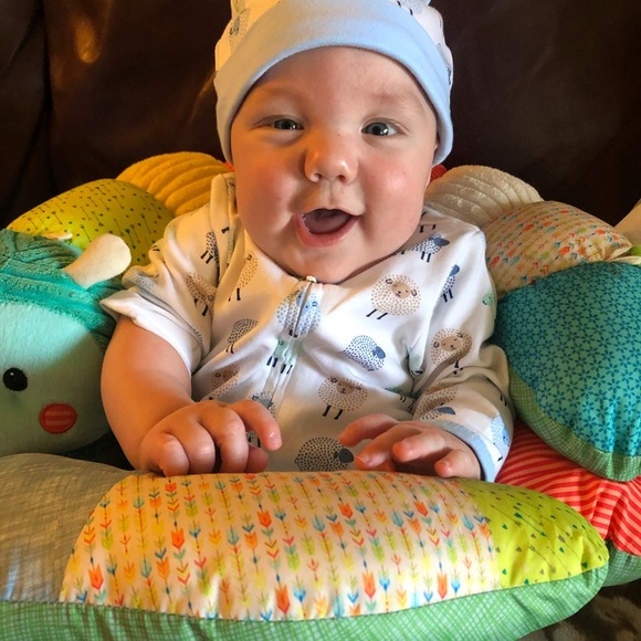 Hello I am Jen Welcome to my Posh Closet 💕 - Picture 13 of 16